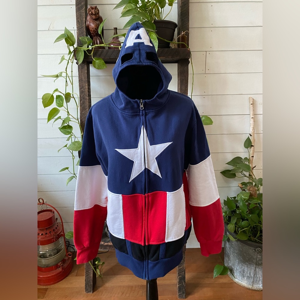 Marvel: Captain America Avenger Zip Up Hoodie Sweatshirt - Picture 17 of 17